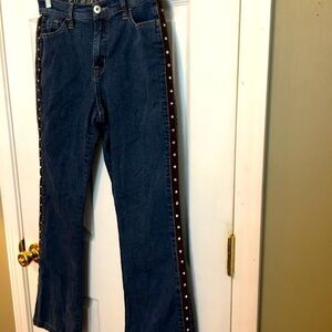 Women’s Girls Ethyl studded jeans sz 8. Button and zip front. Rodeo western